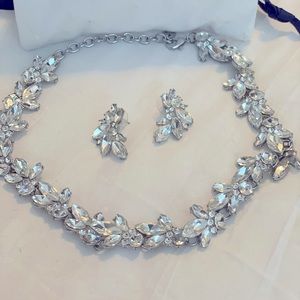 Olive + Piper collar necklace and stud earring